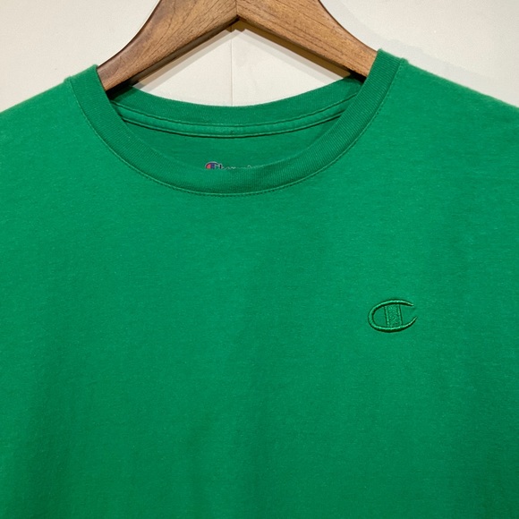 Champion Authentic T-Shirt Size Small - Picture 2 of 8